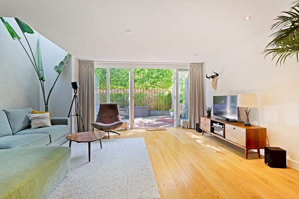 Medium property photo - Helmholtzstraat 83h, 1098 LH Amsterdam